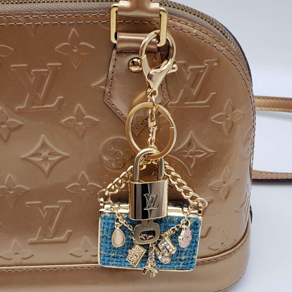 Authentic Louis Vuitton Gold Padlock 🔒 Key Set w/ Unbranded Tweed Bag Charm - Picture 6 of 7